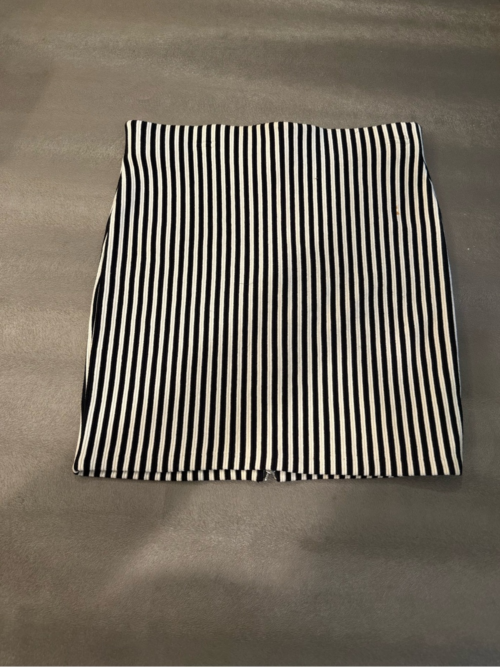 H&M Black and White Vertical Stripe Mini Skirt. Size M